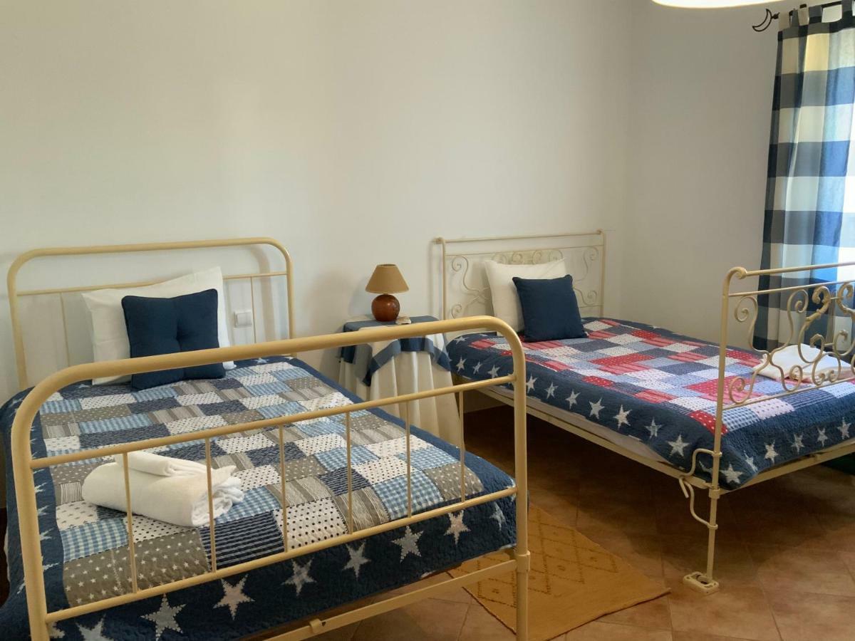 Guest House Alfarrobeiras 阿尔布费拉 外观 照片